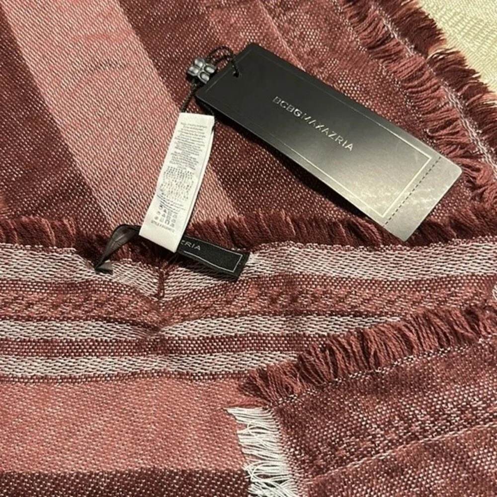 BCBGMAXAZARIA Scarf/Wrap🧣